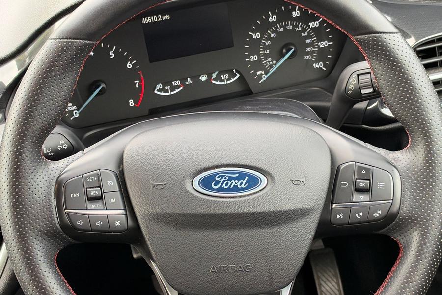 Ford FIESTA Photo autoimg-1a9e4eb3ea882789996dcab4997b1ac6bfea3a36.jpg
