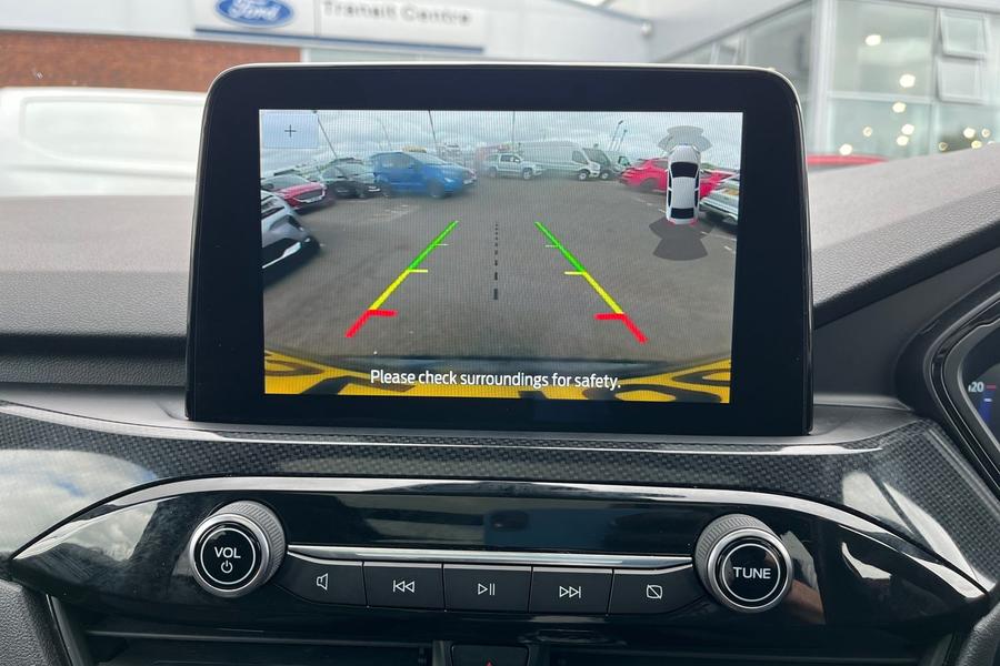 Ford Kuga Photo autoimg-1a9ffcdce5b46c025f3f3ae6d86e96600637685f.jpg
