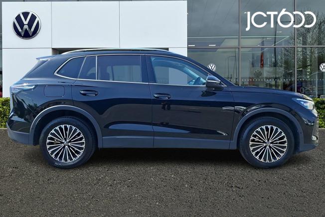 VOLKSWAGEN Tiguan Photo 4