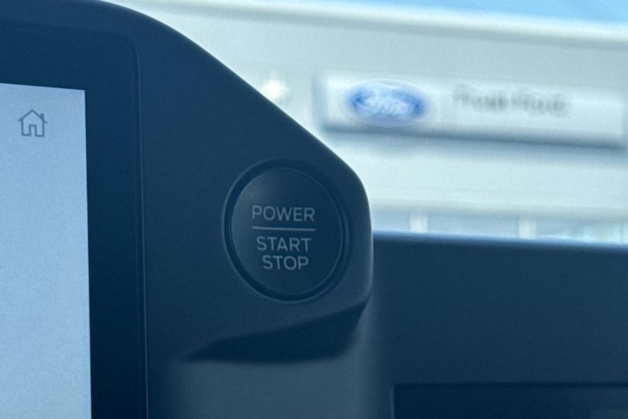 Used Ford TRANSIT CUSTOM SD75OKW 18