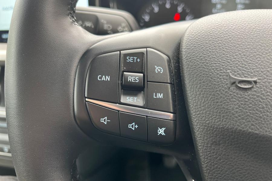 Ford FOCUS Photo autoimg-1ab20f35b9fcf0d52f967333b3a24c50dd103173.jpg
