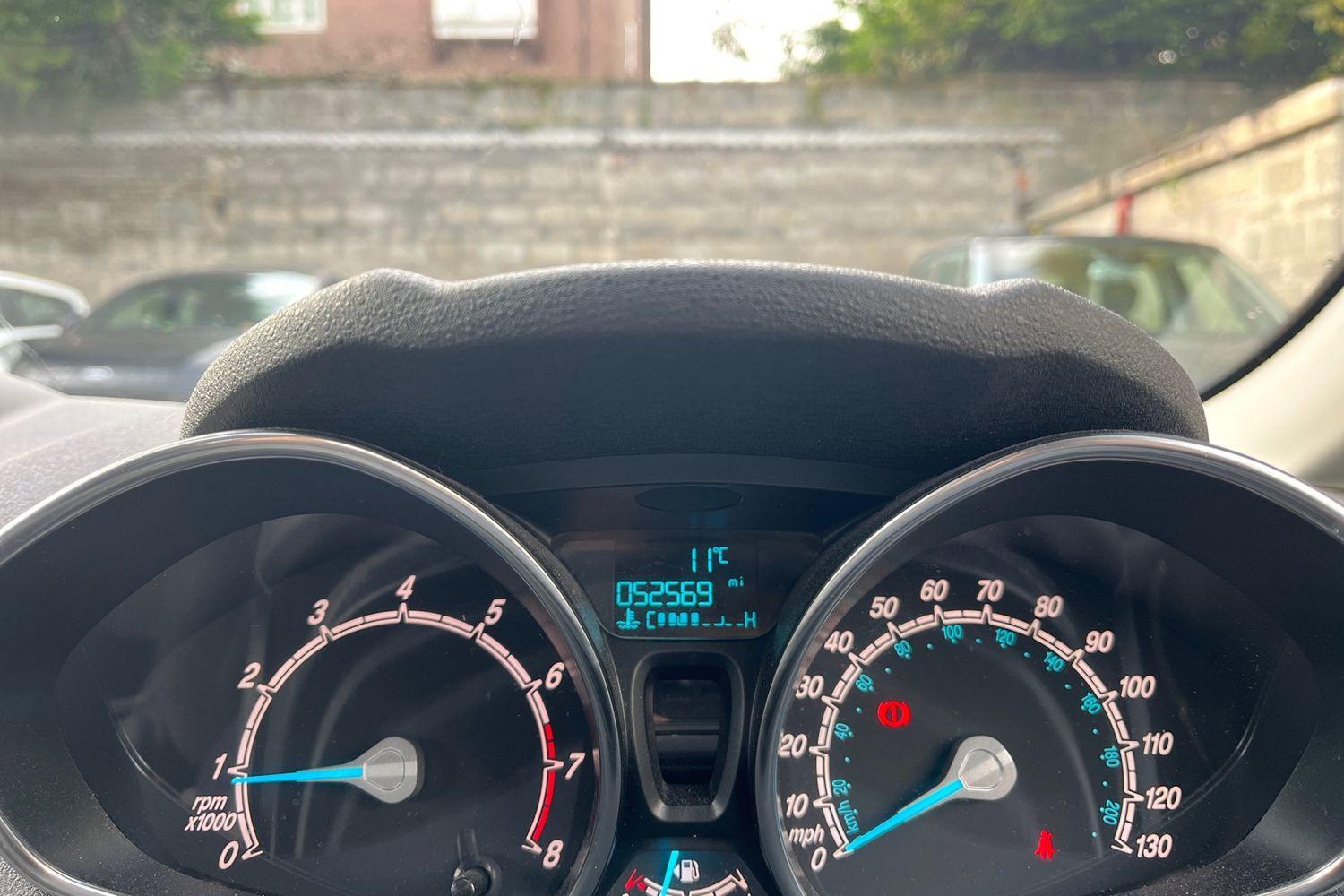 Ford FIESTA Photo 12
