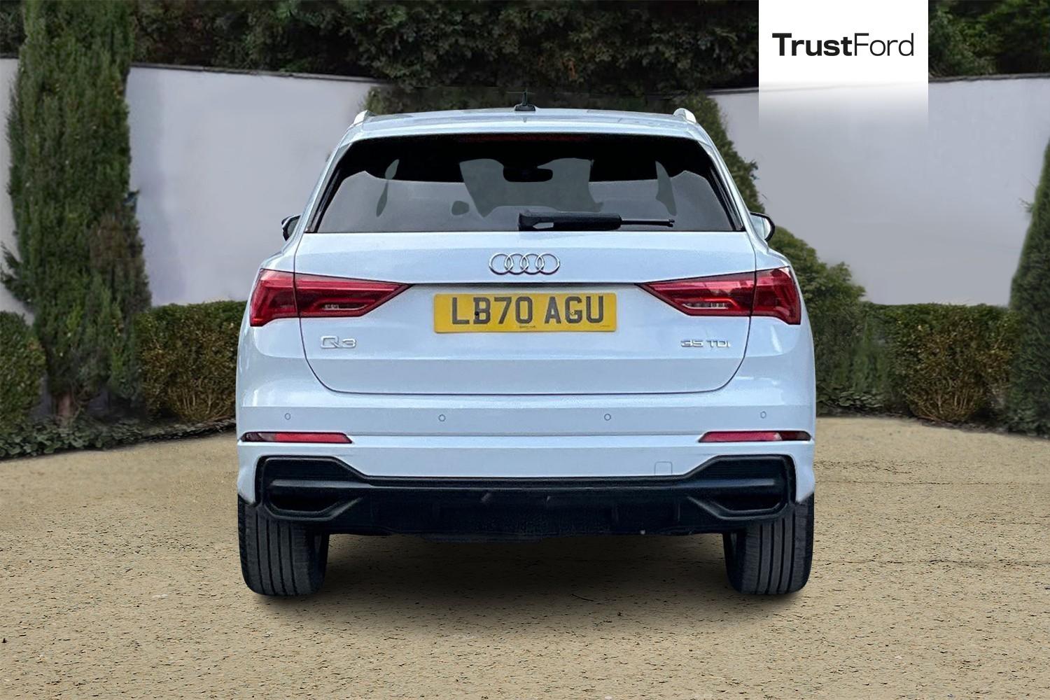Audi Q3 Photo 6