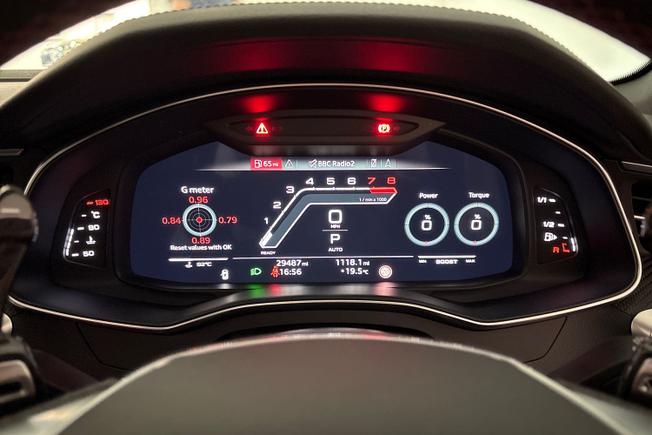 AUDI RS6 Photo 15