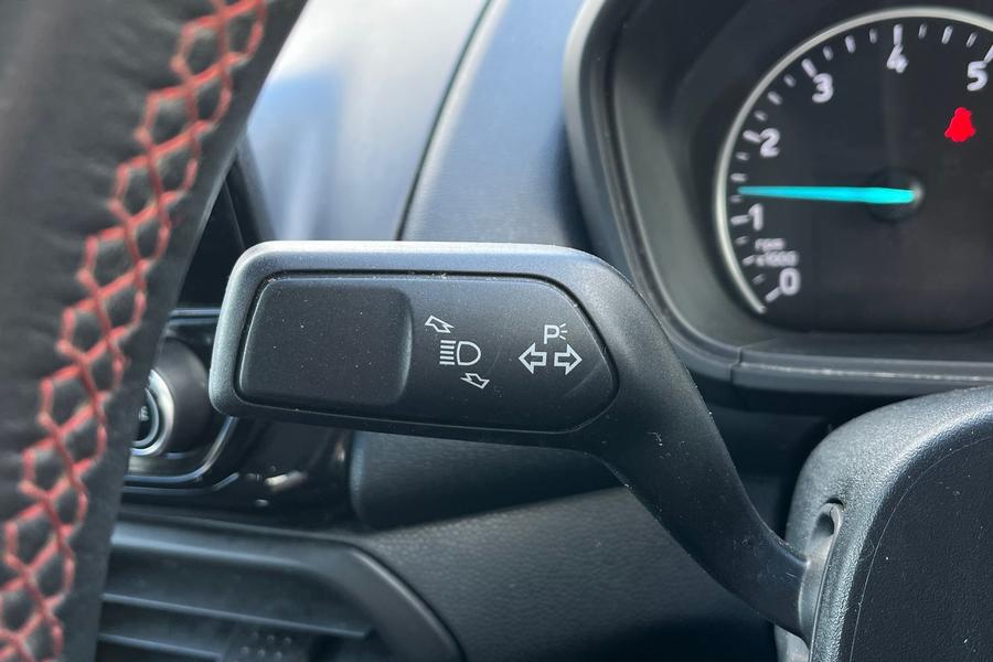Ford EcoSport Photo autoimg-1ac4fc467d3a7d6e5b3bf43134a5890c47bf2b5b.jpg