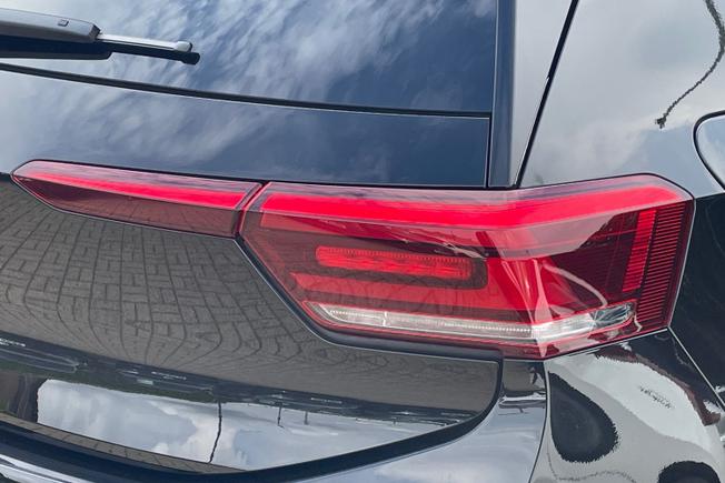 VOLKSWAGEN ID.3 Photo 18
