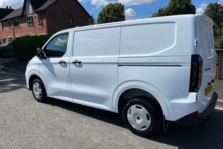 Used Ford TRANSIT CUSTOM EF24AOM 32