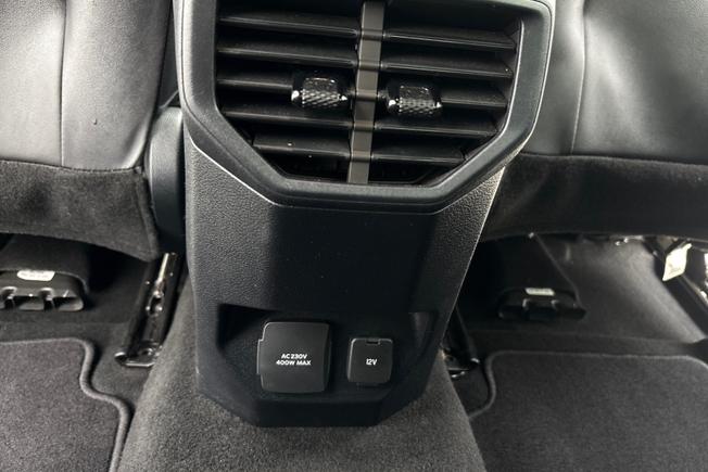 VOLKSWAGEN Amarok Photo 29
