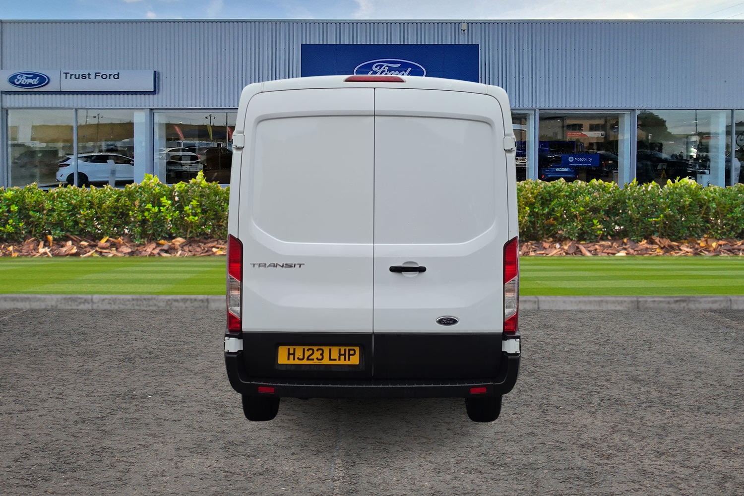Ford Transit Photo 12
