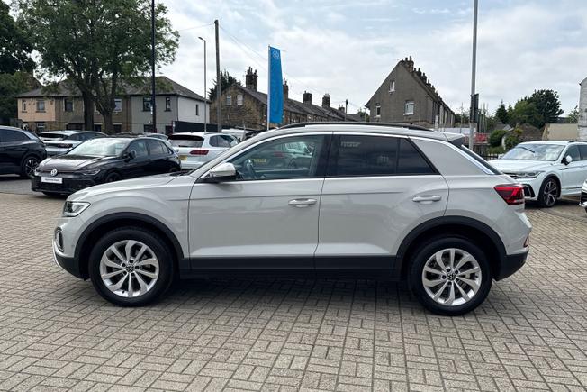 VOLKSWAGEN T-Roc Photo 34