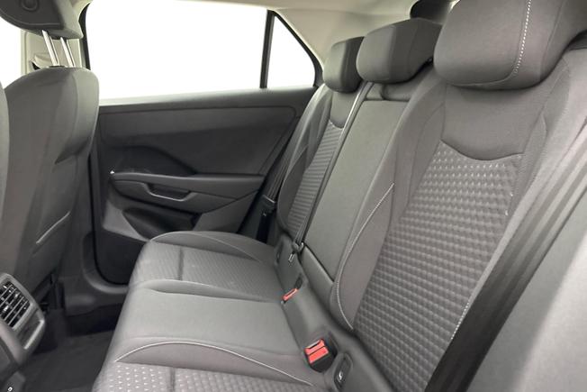 VOLKSWAGEN T-Roc Photo 9