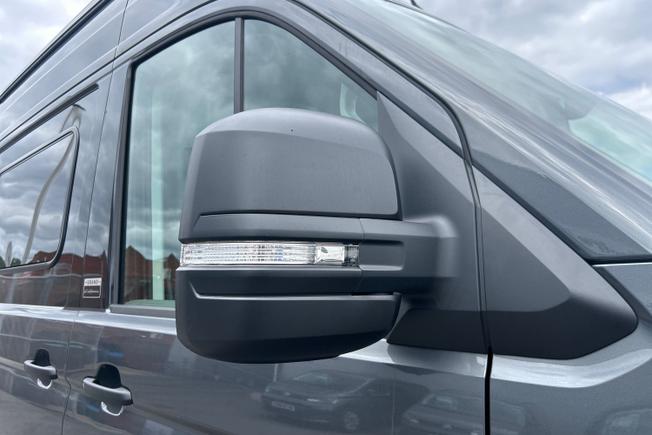 Volkswagen Grand California Photo 20