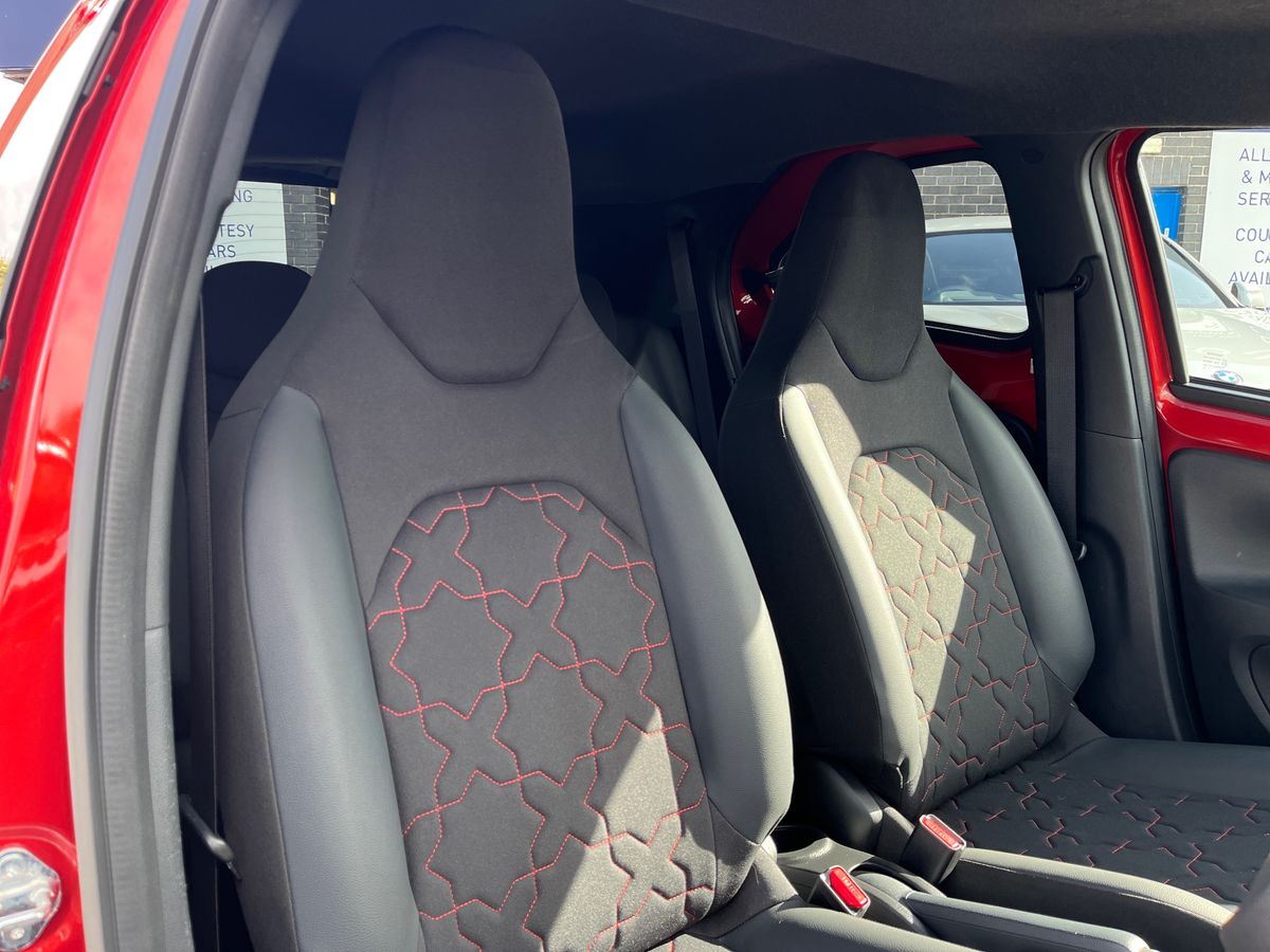 Toyota Aygo X Photo 25