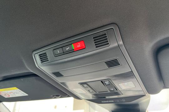 Volkswagen T-ROC R-LINE Photo autoimg-1ad2b5b6b451f7dd40433b0caf4bfcf01f2b213a.jpg