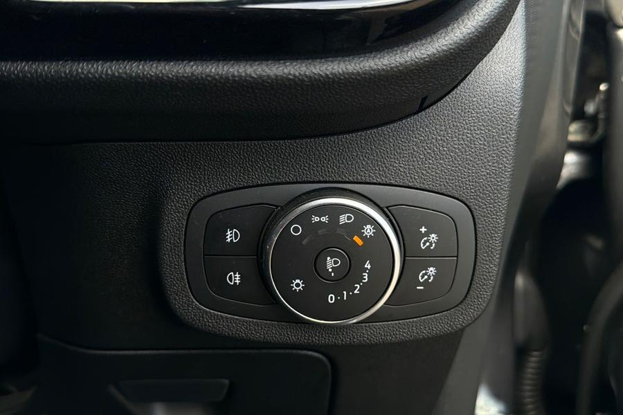 Ford FIESTA Photo autoimg-1ad5eb03dfd0ed3ff6c23725dc86ac886f85a978.jpg