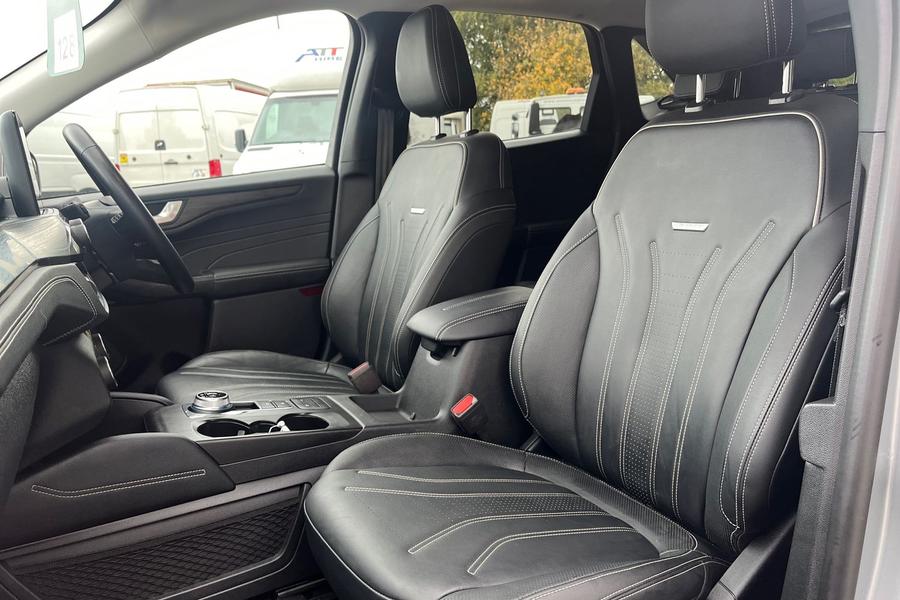 Ford KUGA Photo autoimg-1ad745f8cfa4822ecfd5f1ae6db2e4214d58bcb9.jpg