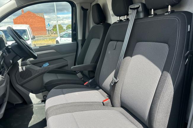 VOLKSWAGEN Transporter Photo 31