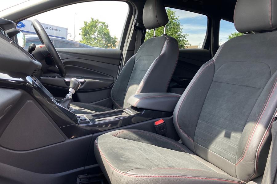 Ford KUGA Photo autoimg-1ada41d731f7fb84d2e86d58812b729cf6e13182.jpg