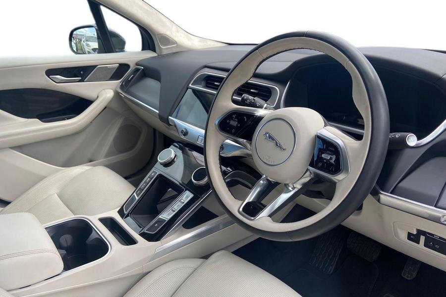 Jaguar I-PACE Photo autoimg-1ada80eda9e836b48073aebe6f5e6fb42ad79c8b.jpg