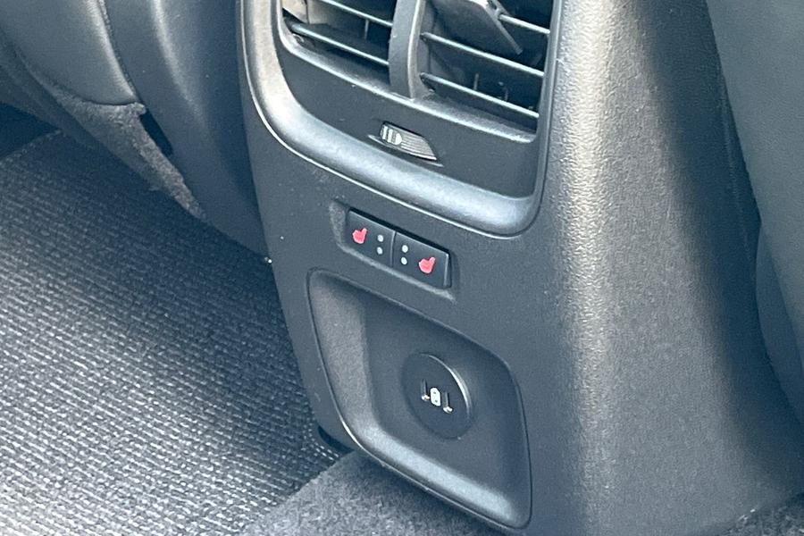 Ford Kuga Photo autoimg-1aded8bac1ccf381971c29ae697c67efc8287d9a.jpg