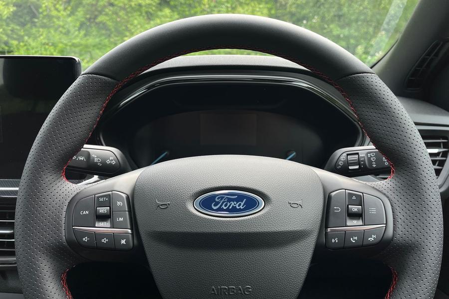 Ford Focus Photo autoimg-1ae28c039cb9a8e149ace3dc55bf39ead949a01e.jpg