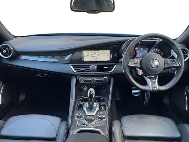 ALFA ROMEO Giulia Photo 10