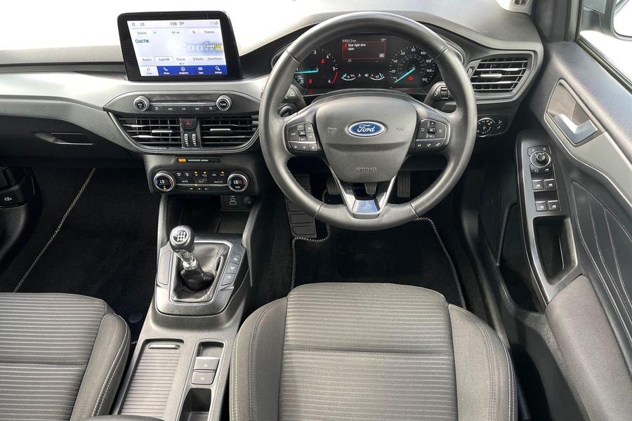 Ford FOCUS Photo autoimg-1ae4cf4fde44ea22ea8968dd07b366e22bd64f46.jpg