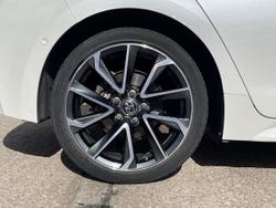 TOYOTA Corolla Photo 5