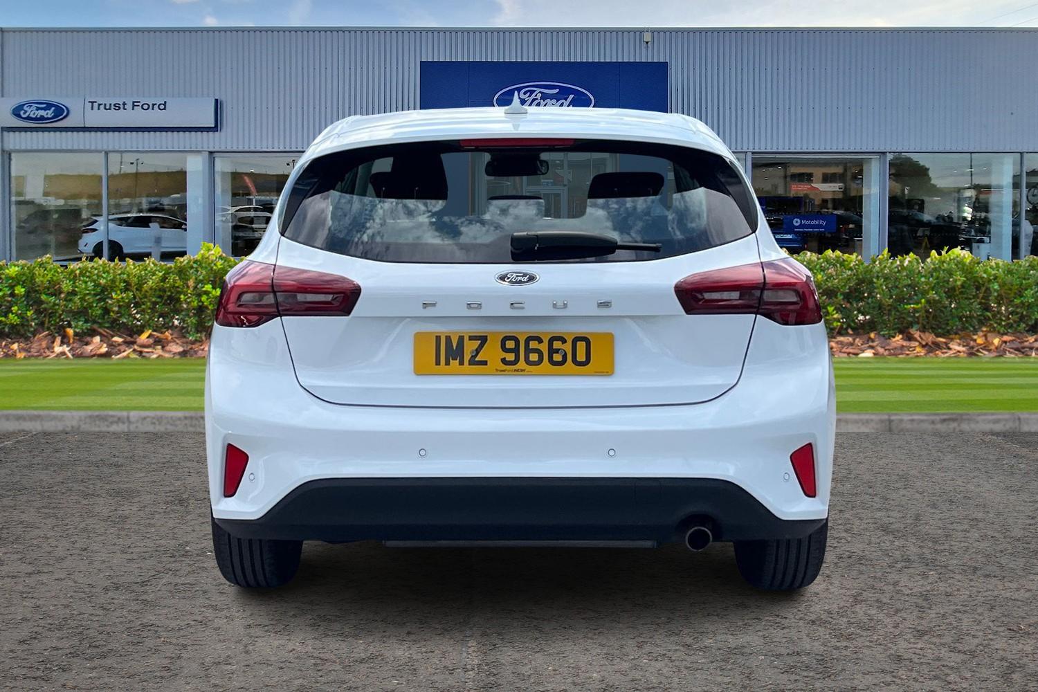 Ford Focus Photo 6