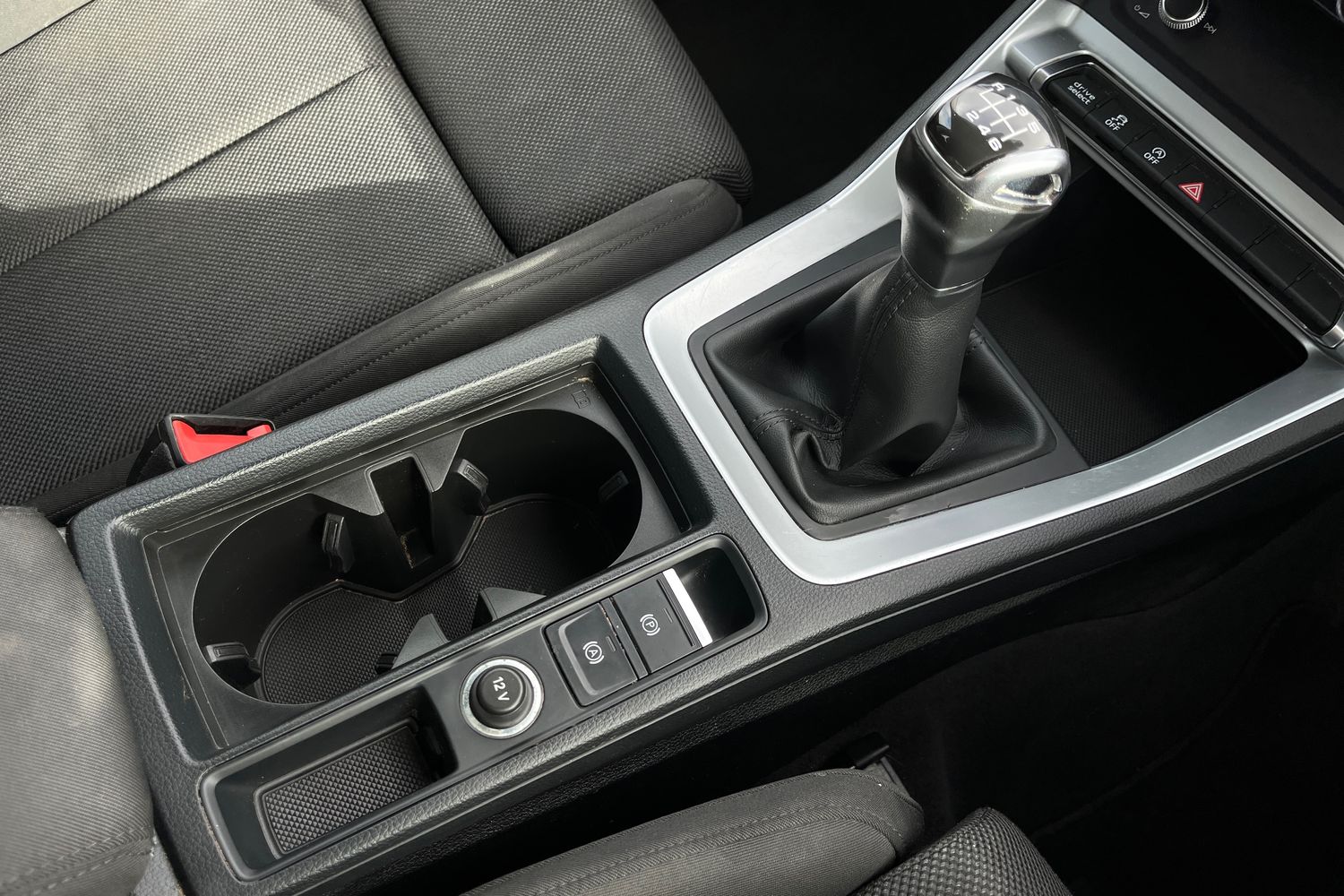 Audi Q3 Photo 36