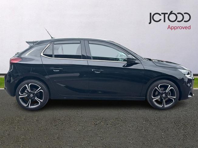 VAUXHALL Corsa Photo 4