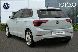 VOLKSWAGEN Polo Photo 3
