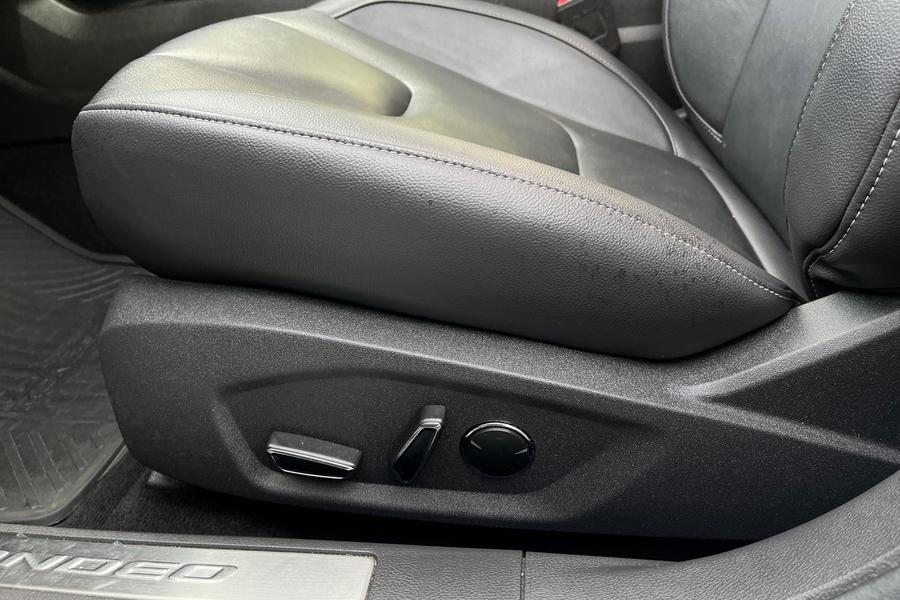 Ford MONDEO Photo autoimg-1af5d3e7c07242bd70311fe662573300504d0bb5.jpg