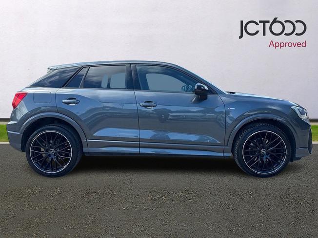 AUDI Q2 Photo 4