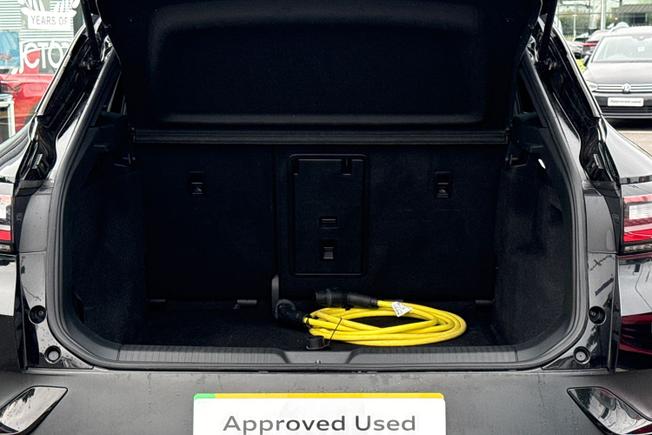 VOLKSWAGEN ID.4 Photo 12