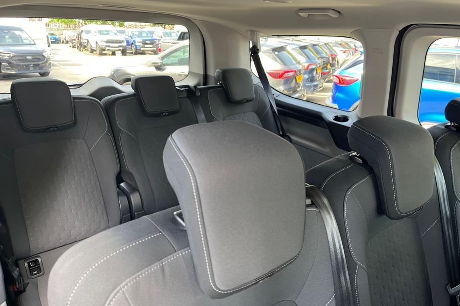 Used Ford TOURNEO CUSTOM WR26PJO 33