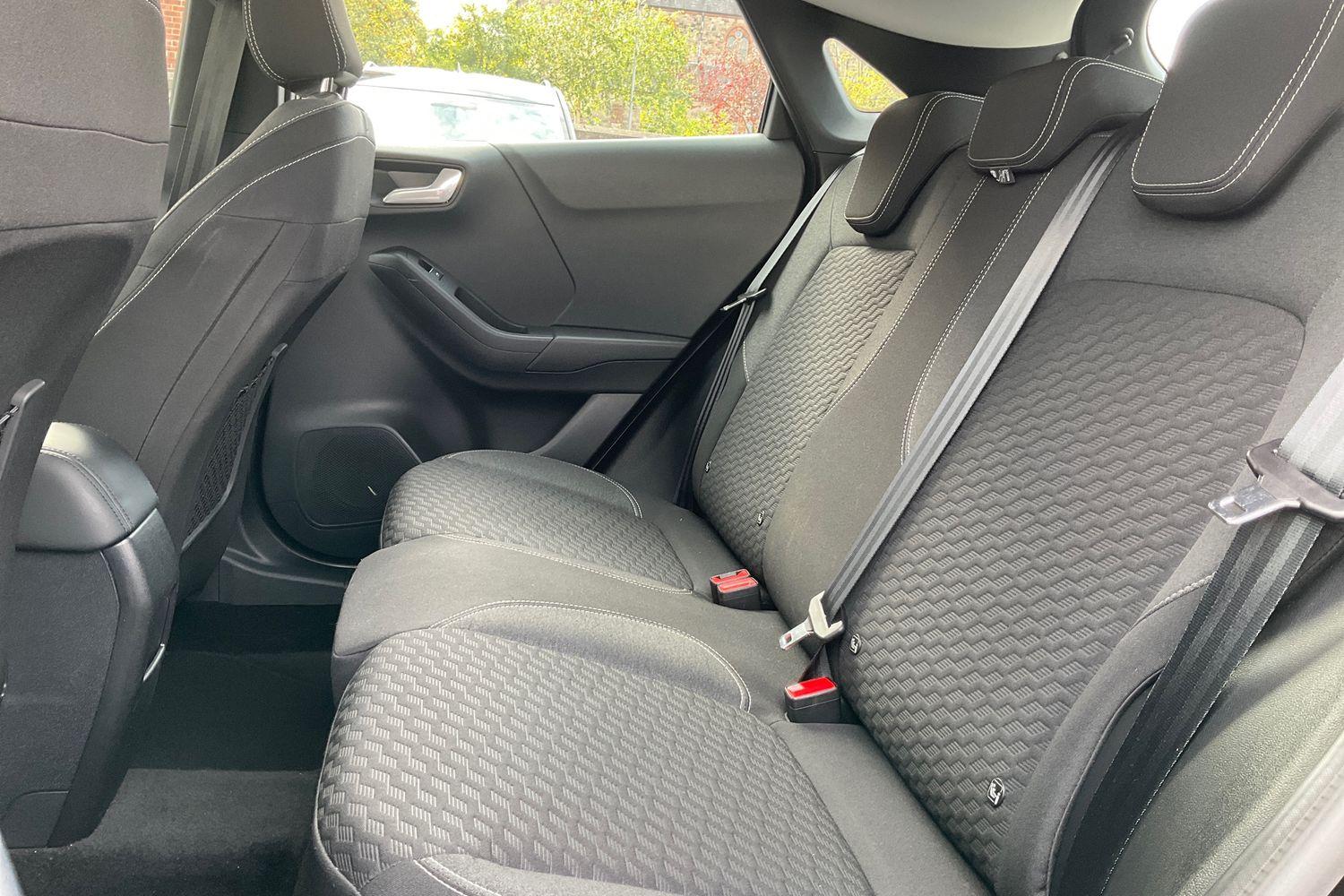 Ford PUMA Photo 19