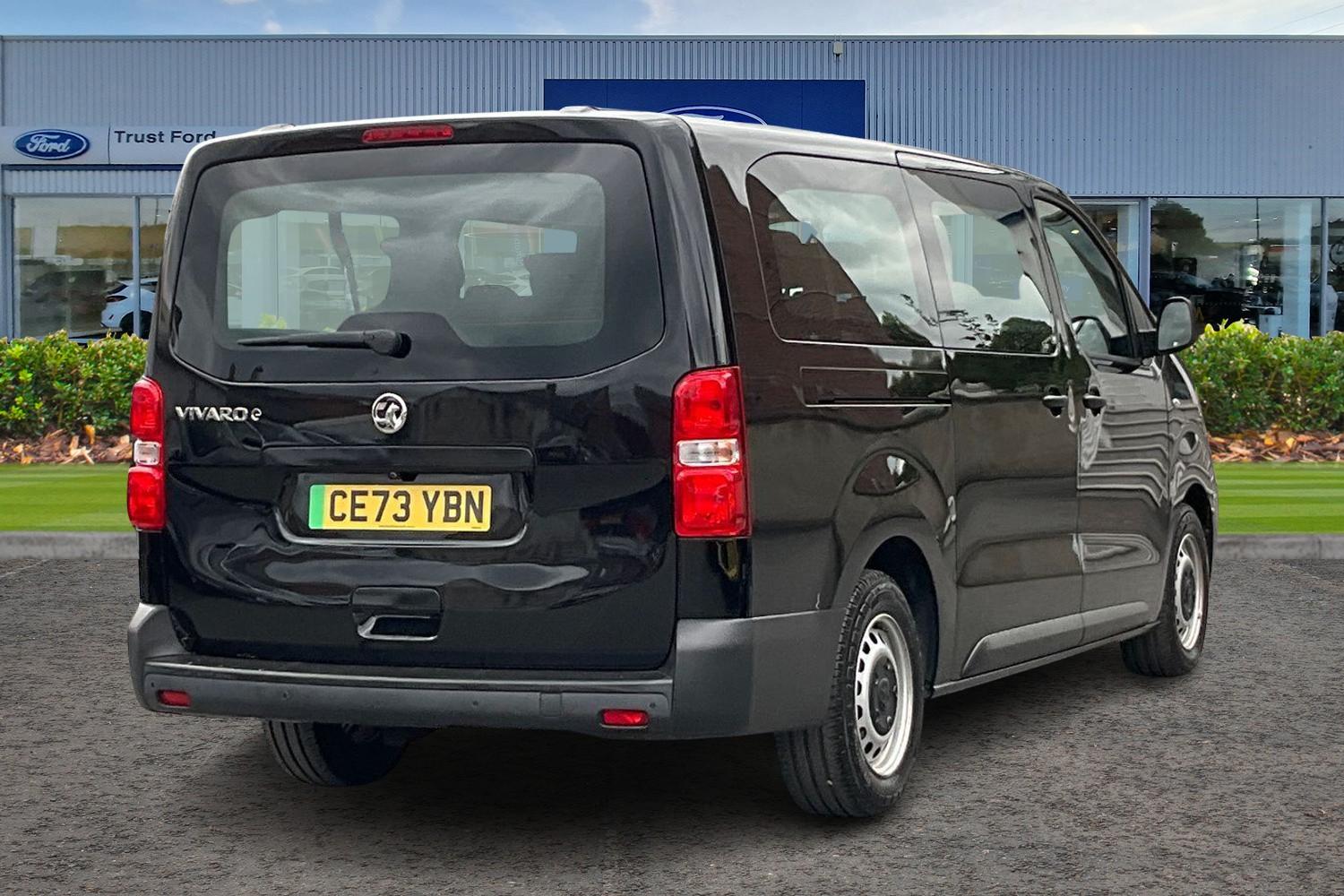Vauxhall VIVARO LIFE Photo 3