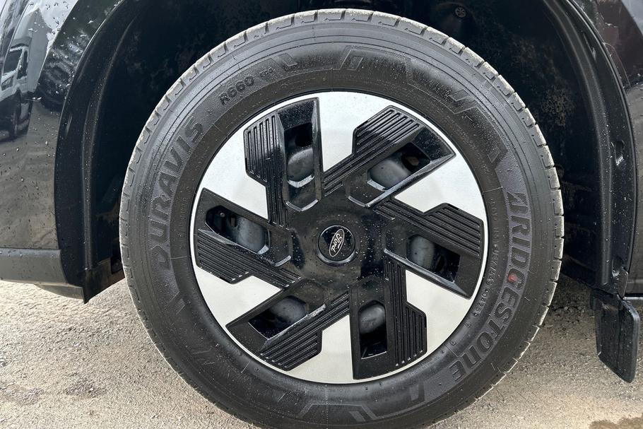 Used Ford TRANSIT CUSTOM WP75FXV 24