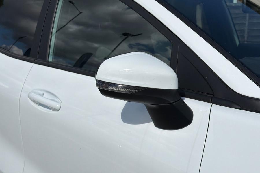 Ford PUMA GEN-E Photo autoimg-1afeec6e1af8793fd48ffe94e200cc81b68d872f.jpg