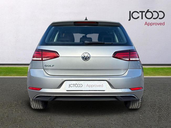 VOLKSWAGEN Golf Photo 7