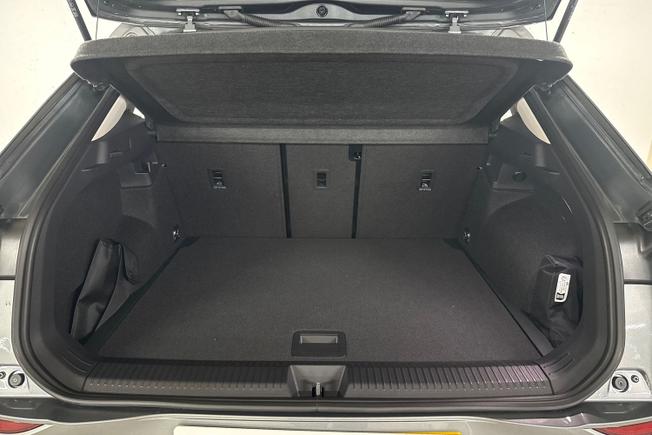 VOLKSWAGEN T-Roc Photo 12