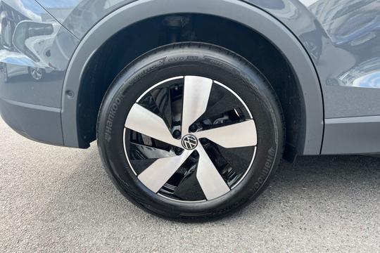Volkswagen Tiguan Photo autoimg-1b03a1e3466a87e8c98e4db5e13f5e2df66b5e8a.jpg