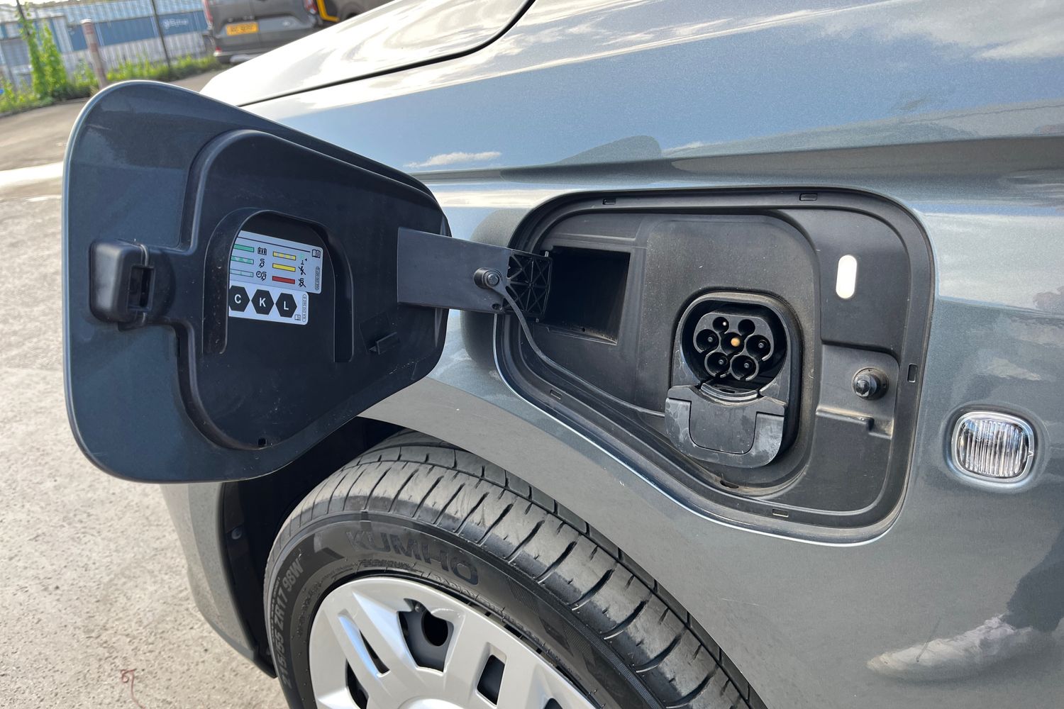 Ford TRANSIT CONNECT Photo 17