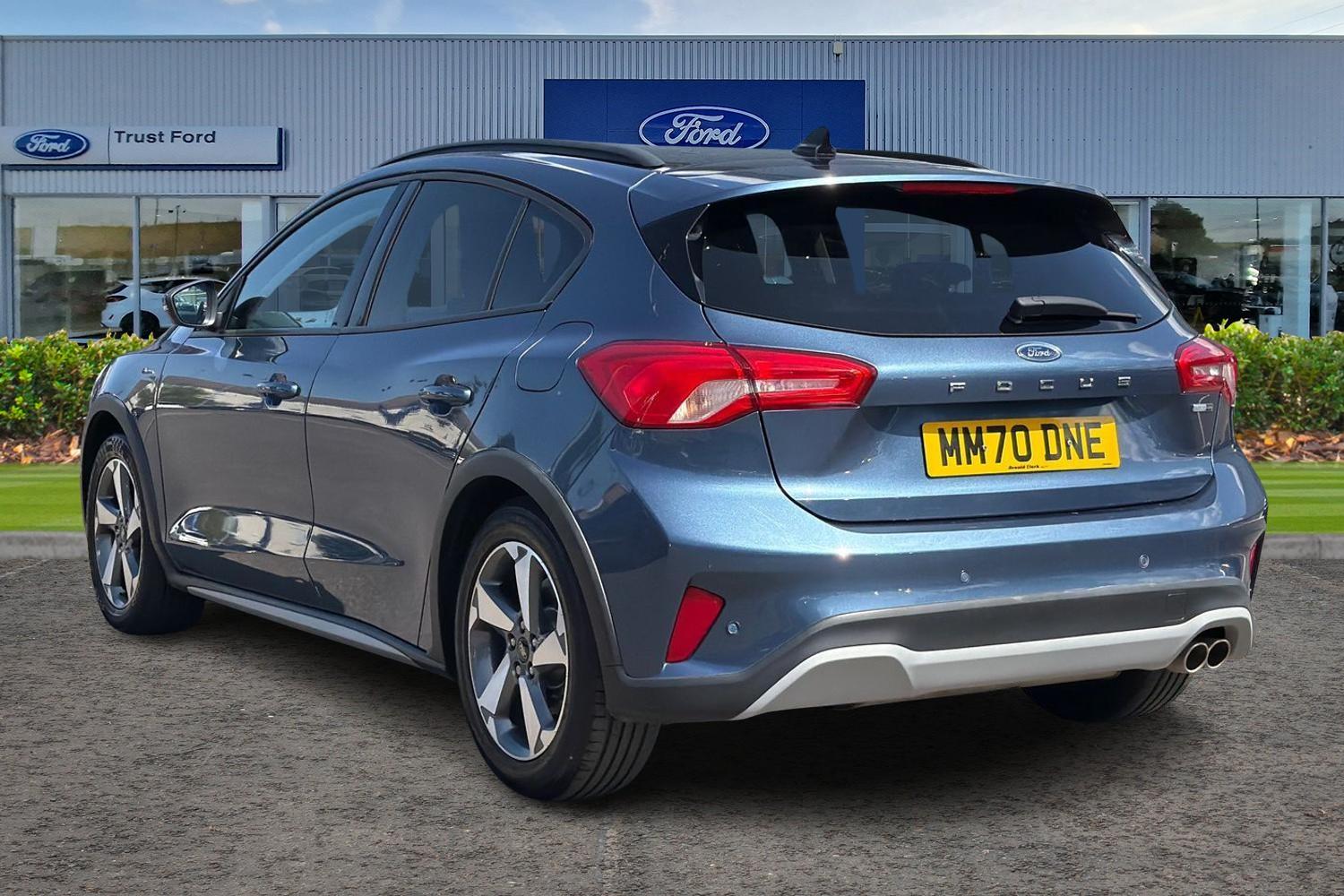 Ford FOCUS Photo 1