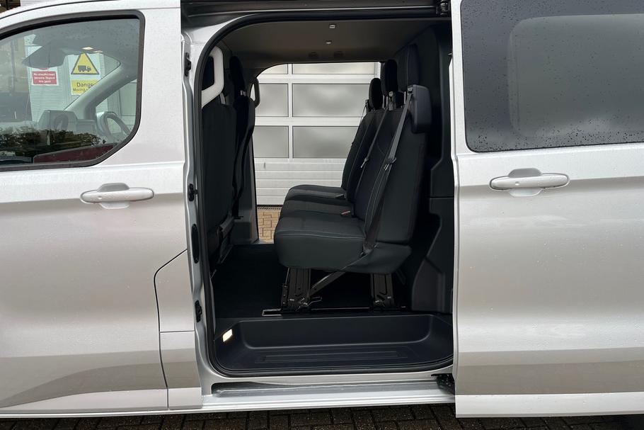 Used Ford TRANSIT CUSTOM WO25USX 14