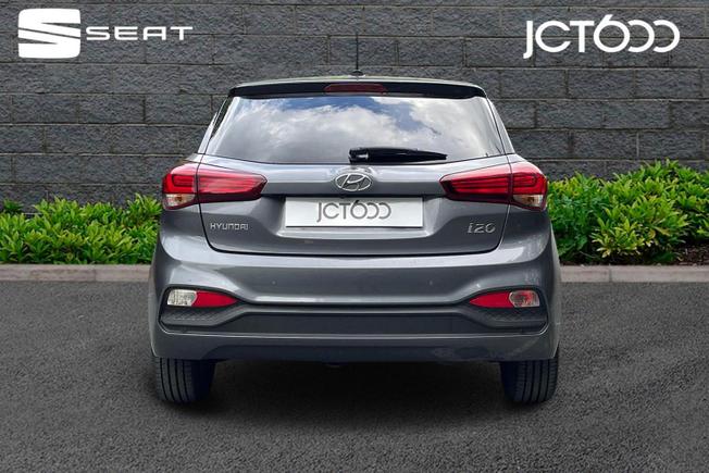 HYUNDAI i20 Photo 7