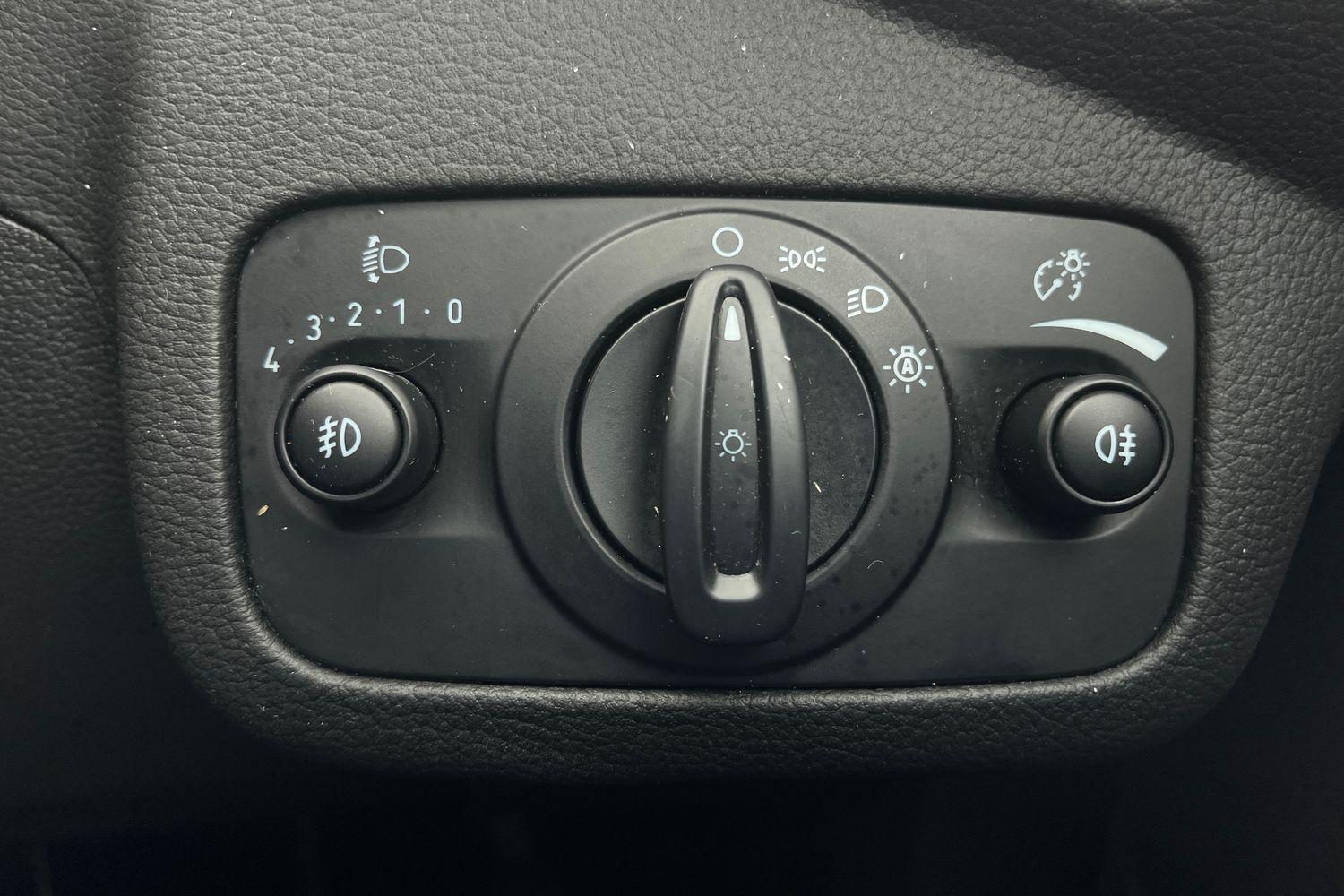 Ford KUGA Photo 23