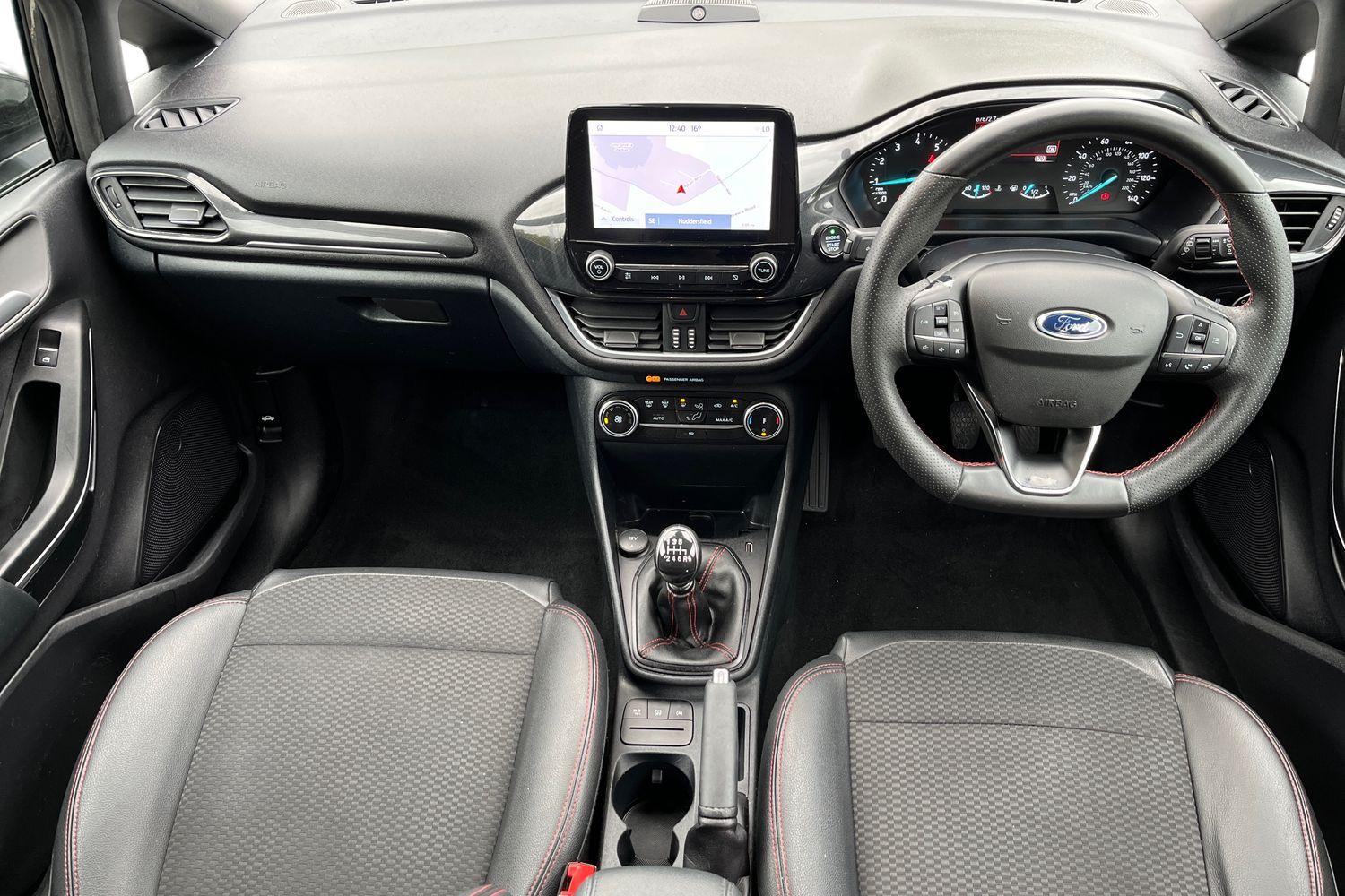 Ford Fiesta Photo 9