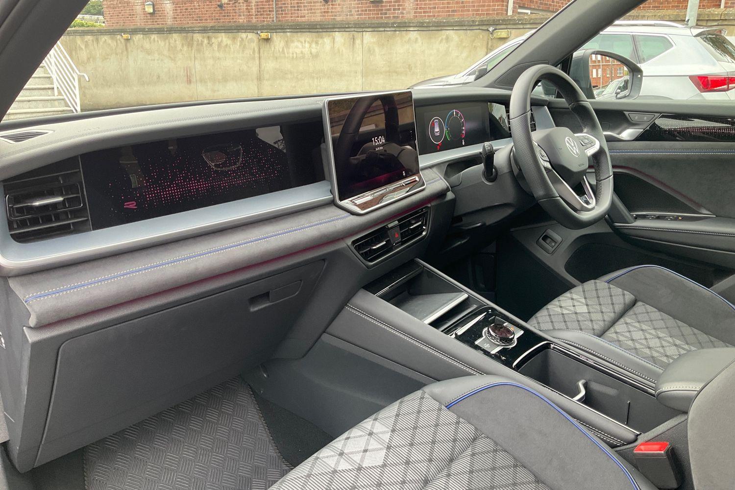 Volkswagen TAYRON Photo 17